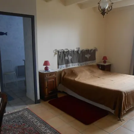 Pensión Le Logis De Beauregard *